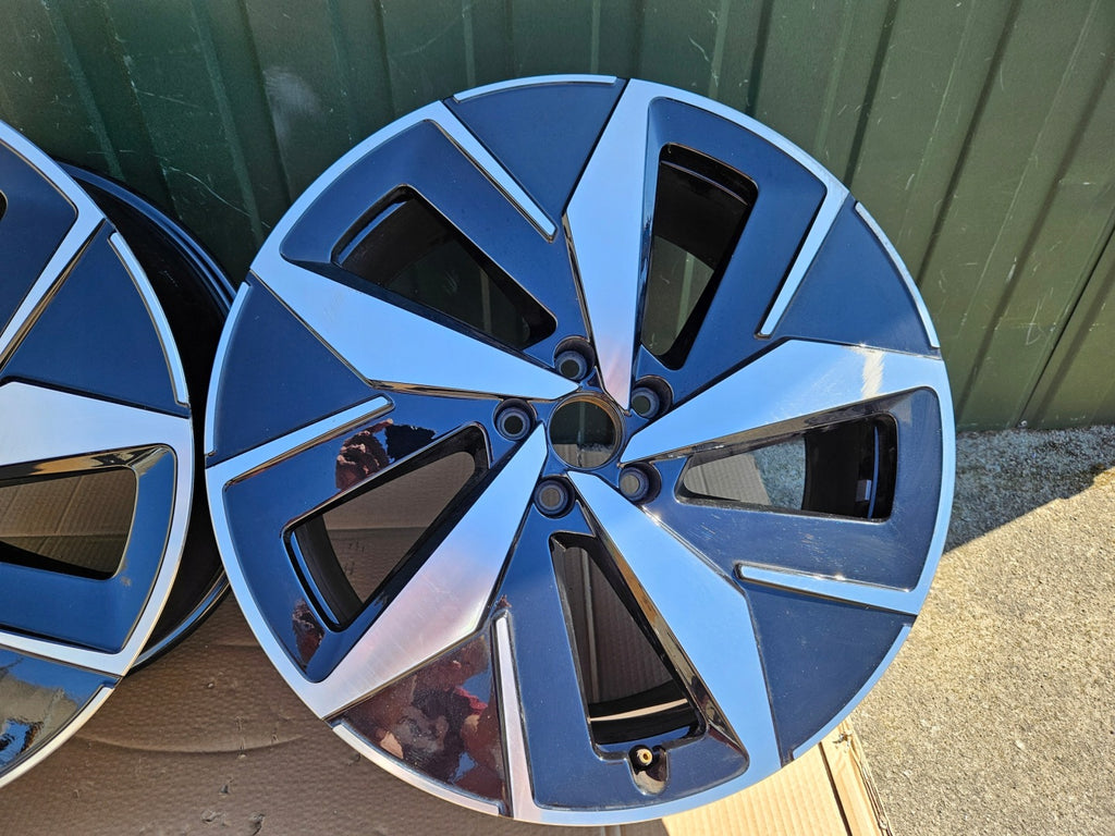 1x Alufelge 20 Zoll 8.0" 5x112 45ET 11A601025G VW Id.5 Id.4 Rim Wheel FEL2336823089oq