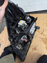 Load image into Gallery viewer, Frontscheinwerfer Opel Signum Vectra C 13170938 Xenon Rechts Headlight SCH8707076781md