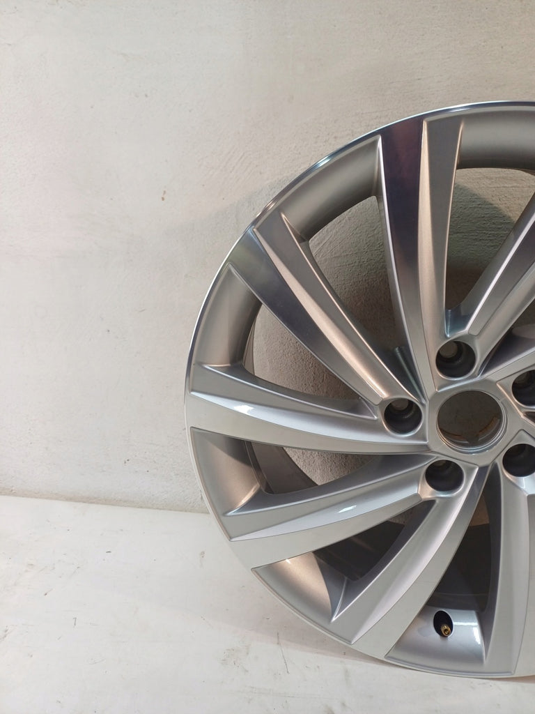 1x Alufelge 18 Zoll 7.5" 5x112 48ET Glanz Silber 5E3601025AS Skoda Octavia Iv FEL8363483368iq