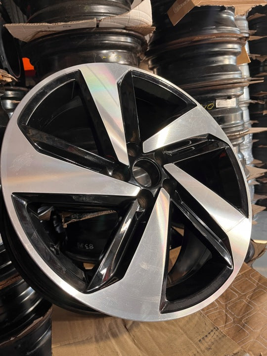 1x Alufelge 17 Zoll 7.5" 5x112 51ET Glanz Schwarz 2G0601025AB VW I Rim Wheel FEL7981545470uf