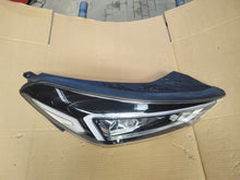 Laden Sie das Bild in den Galerie-Viewer, Frontscheinwerfer Hyundai Tucson 92102-D7600 LED Rechts Scheinwerfer Headlight