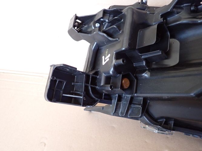 Frontscheinwerfer Toyota Hilux VIII 81110-YP431 Full LED Rechts Headlight SCH8288356034dd