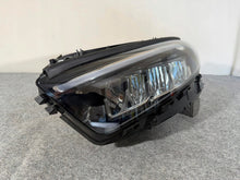 Laden Sie das Bild in den Galerie-Viewer, Frontscheinwerfer Mercedes-Benz W177 A1779066304 LED Links Headlight SCH6371199106mr
