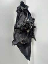Laden Sie das Bild in den Galerie-Viewer, Frontscheinwerfer Toyota Auris 2456789 Rechts Scheinwerfer Headlight SCH1888907197tq