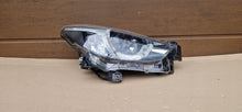 Load image into Gallery viewer, Frontscheinwerfer Mazda 2 D09K-51030 Rechts Scheinwerfer Headlight SCH5927022731tb