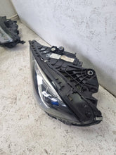 Laden Sie das Bild in den Galerie-Viewer, Frontscheinwerfer Mercedes-Benz W206 A2069062903 Rechts Scheinwerfer Headlight SCH5735357182ae