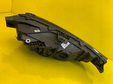 Laden Sie das Bild in den Galerie-Viewer, Frontscheinwerfer Audi A3 8Y0941011 LED Links Scheinwerfer Headlight