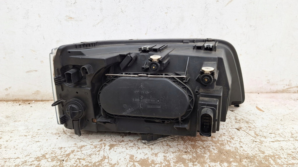 Frontscheinwerfer VW T5 Xenon Ein Stück (Rechts oder Links) Headlight SCH3582677991ie