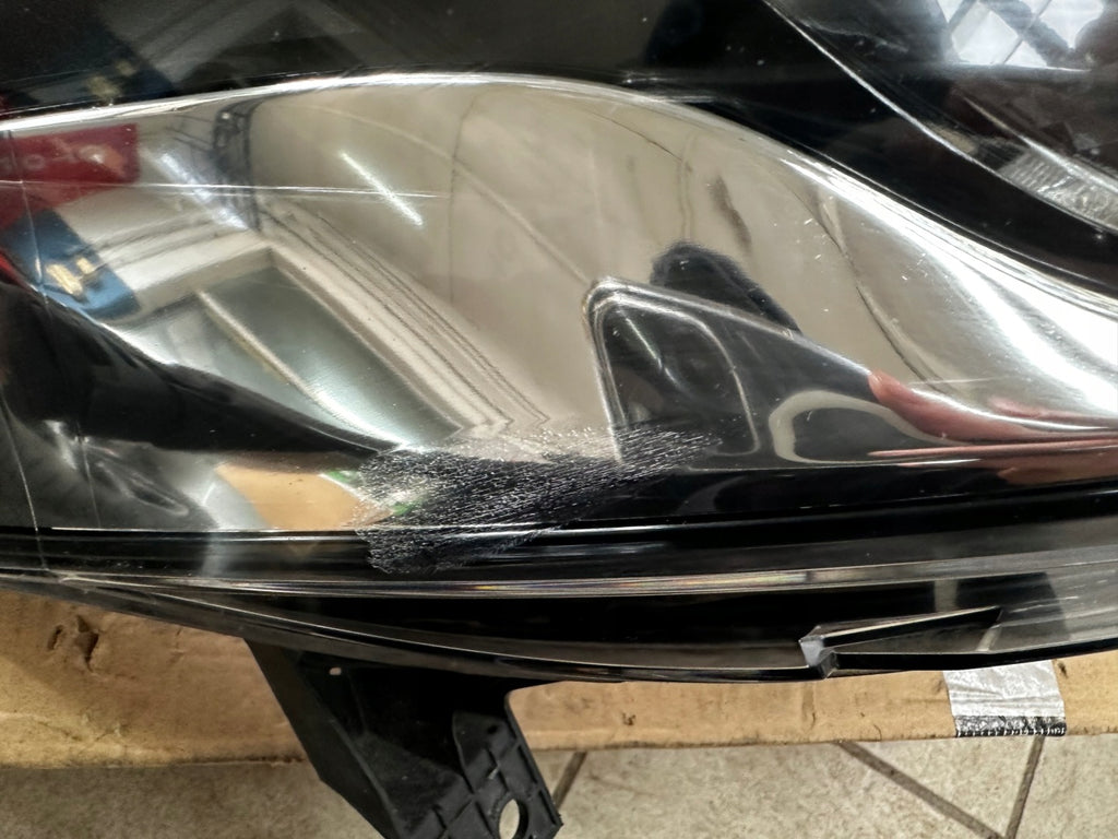 Frontscheinwerfer Opel Vivaro B Trafic III 260102650R Rechts Headlight SCH6161198413wu