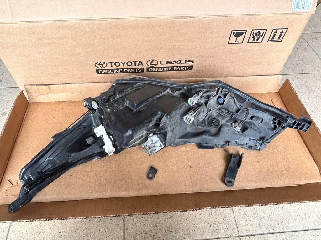 Frontscheinwerfer Toyota Corolla 81110-02L70-00 16744F164867574 LED Rechts