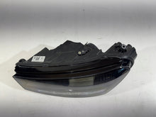 Laden Sie das Bild in den Galerie-Viewer, Frontscheinwerfer Skoda Fabia IV 6VB941015 LED Links Scheinwerfer Headlight SCH7401555296yk