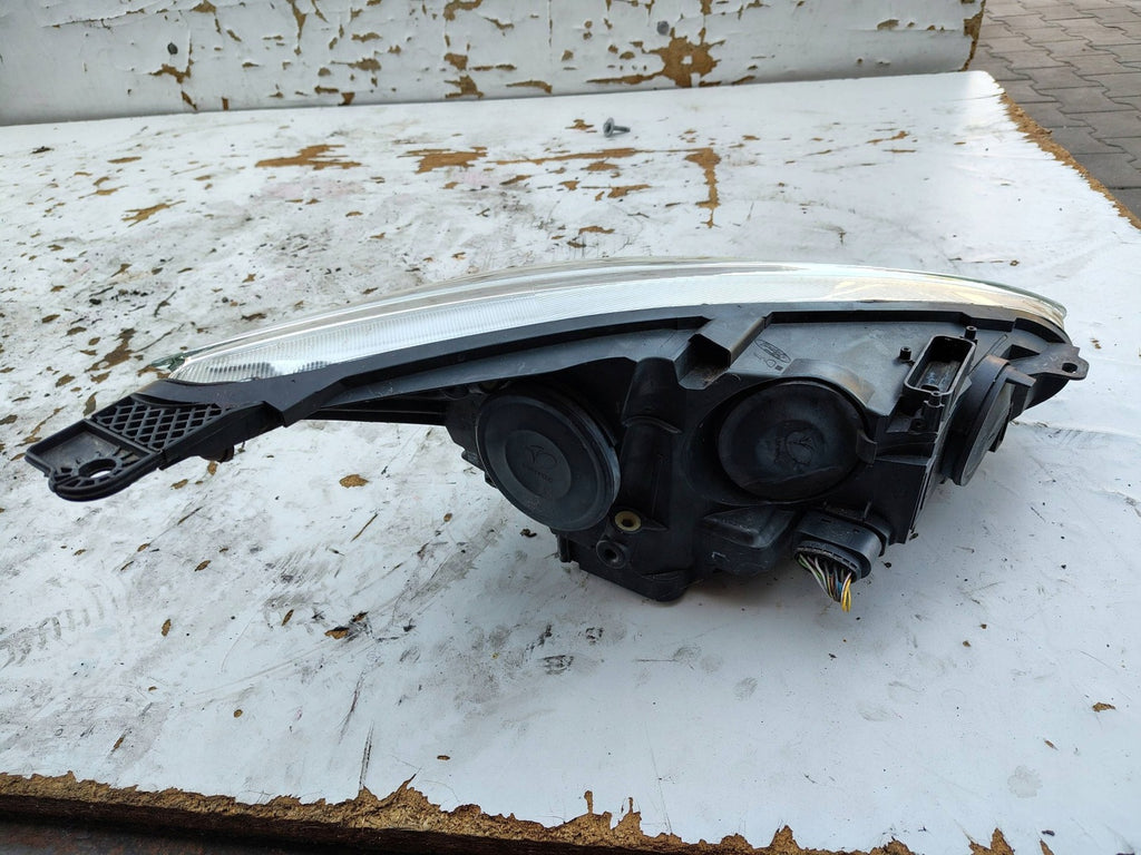 Frontscheinwerfer Ford Focus SKO109901 Links Scheinwerfer Headlight SCH8505036847cr