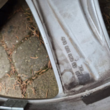 Load image into Gallery viewer, 1x Alufelge 19 Zoll 9.0" 5x112 33ET Glanz Silber 4H0601025BB Audi A8 Rim Wheel FEL7181226445rs