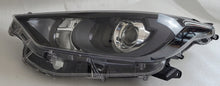 Load image into Gallery viewer, Frontscheinwerfer Toyota Yaris Links Scheinwerfer Headlight
