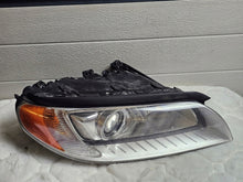 Laden Sie das Bild in den Galerie-Viewer, Frontscheinwerfer Volvo V70 S80 31353533 Xenon Rechts Scheinwerfer Headlight SCH8843651709iy