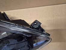 Laden Sie das Bild in den Galerie-Viewer, Frontscheinwerfer Mazda 2 DG8051030 Rechts Scheinwerfer Headlight SCH9838071615bc
