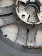 Laden Sie das Bild in den Galerie-Viewer, 1x Alufelge 15 Zoll 6.0" 4x108 23ET Glanz Graphit 124R-000050 Mg 208 Rim Wheel FEL3930619396tb