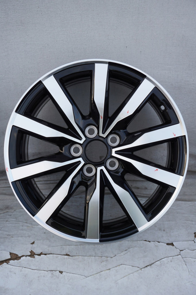 1x Alufelge 18 Zoll 8.0" 5x114.3 40ET Glanz Schwarz PW457-02005 Toyota Corolla FEL8166344344sn