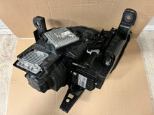 Laden Sie das Bild in den Galerie-Viewer, Frontscheinwerfer Jeep Grand Cherokee Wk2 68289238AH Xenon Rechts Headlight SCH7357567217ji