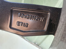 Load image into Gallery viewer, 1x Alufelge 20 Zoll 9.0&quot; 5x112 11A071490A VW Id.4 Rim Wheel