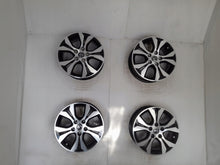 Laden Sie das Bild in den Galerie-Viewer, 4x Alufelge 16 Zoll 6.5&quot; 5x114.3 45ET Glanz Schwarz PW4570D006 Toyota Yaris