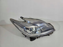 Laden Sie das Bild in den Galerie-Viewer, Frontscheinwerfer Toyota Prius 103419012285 Xenon Rechts Scheinwerfer Headlight SCH1962044213tc