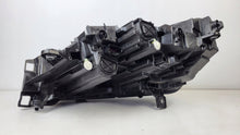 Laden Sie das Bild in den Galerie-Viewer, Frontscheinwerfer Skoda Enyaq 5LB941016A LED Rechts Scheinwerfer Headlight