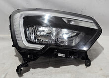 Laden Sie das Bild in den Galerie-Viewer, Frontscheinwerfer Renault Master III 260105567R 00211131-05 Rechts Headlight SCH5099916674tt