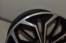 Laden Sie das Bild in den Galerie-Viewer, 1x Alufelge 18 Zoll 8.0&quot; 5x108 55ET X7C-1007-H1A Ford Focus Rim Wheel