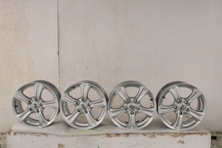 1x Alufelge 16 Zoll 6.5" 5x114.3 46ET KH046516 Hyundai Ix35 Rim Wheel FEL3126837599qk