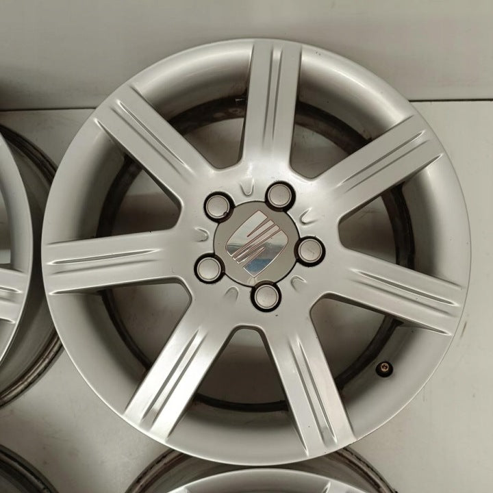 4x Alufelge 16 Zoll 6.5" 5x112 50ET Glanz Silber 5P0601025 Seat Toledo I FEL7574504620er