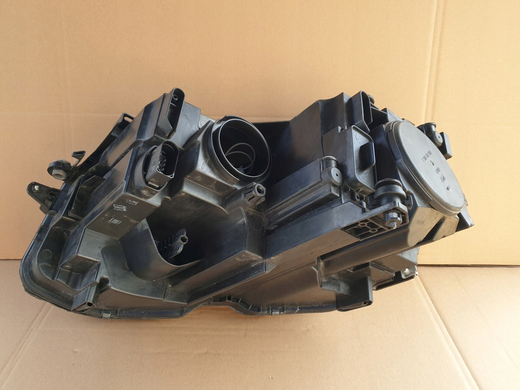 Frontscheinwerfer VW Tiguan 5NB941006B Halogen Rechts Scheinwerfer Headlight SCH9462224306ie