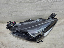 Laden Sie das Bild in den Galerie-Viewer, Frontscheinwerfer Mazda 2 D43N-51040 Links Scheinwerfer Headlight SCH6980645862bb