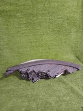 Load image into Gallery viewer, Frontscheinwerfer Hyundai Tucson CSC28352 Links Scheinwerfer Headlight SCH5630498965ex