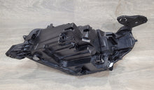 Laden Sie das Bild in den Galerie-Viewer, Frontscheinwerfer Opel Corsa F 39162654 Full LED Rechts Scheinwerfer Headlight SCH5323613464av
