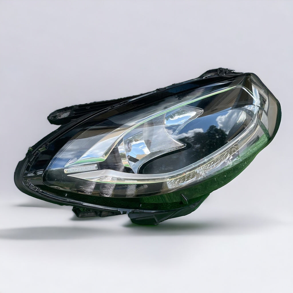 Frontscheinwerfer Mercedes-Benz W246 A2468205461 Halogen Rechts Headlight