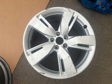 Load image into Gallery viewer, 1x Alufelge 19 Zoll 8.0" 5x112 39ET 80A601025 Audi Rim Wheel FEL9829905460lq