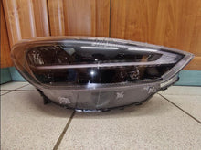 Laden Sie das Bild in den Galerie-Viewer, Frontscheinwerfer Hyundai I30 III 92102G4610 LED Rechts Scheinwerfer Headlight