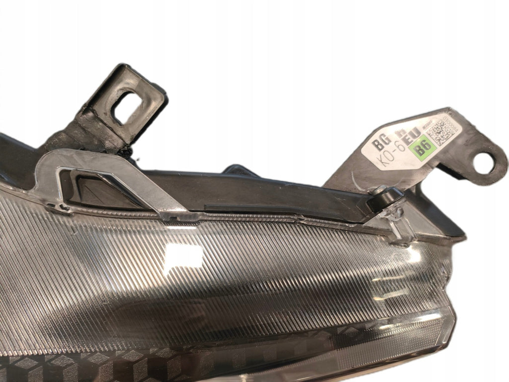 Frontscheinwerfer Toyota Yaris Rechts Scheinwerfer Headlight SCH6620274182qg