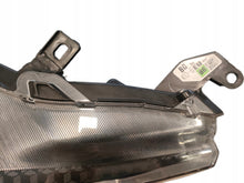 Laden Sie das Bild in den Galerie-Viewer, Frontscheinwerfer Toyota Yaris Rechts Scheinwerfer Headlight SCH6620274182qg