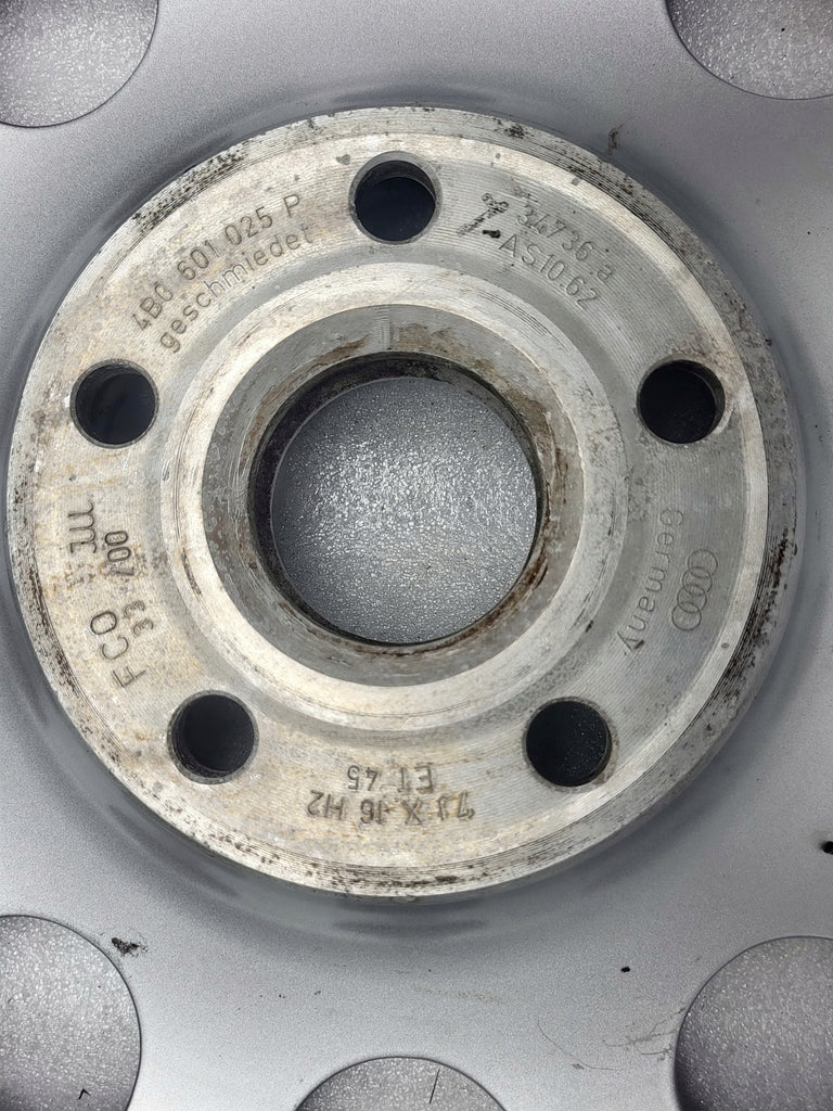 1x Alufelge 16 Zoll 7.0" 5x112 45ET 4B0601025P Audi A4 B5 C5 Rim Wheel