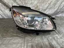 Load image into Gallery viewer, Frontscheinwerfer Mercedes-Benz W204 Xenon Rechts Scheinwerfer Headlight