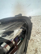 Laden Sie das Bild in den Galerie-Viewer, Frontscheinwerfer Mercedes-Benz W213 A2139067509 LED Links Headlight SCH2985382511xm