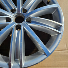 Laden Sie das Bild in den Galerie-Viewer, 1x Alufelge 18 Zoll 7.0" 5x112 43ET Glanz Silber 5N0601025AF VW Tiguan Rim Wheel FEL8941840427kg