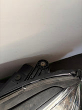 Laden Sie das Bild in den Galerie-Viewer, Frontscheinwerfer Mercedes-Benz W212 A2128201959 Xenon Links Headlight SCH4593071918ib