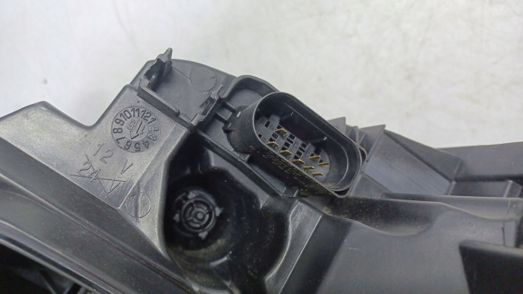 Frontscheinwerfer Mercedes-Benz W205 A2059069801MERC Rechts Headlight SCH8549075096mz