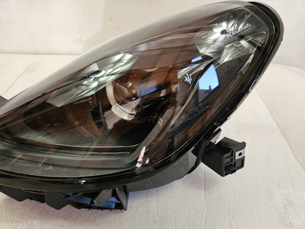 Frontscheinwerfer Maserati 06702930760 0030526422 LED Links Headlight SCH1328779981dq