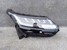 Laden Sie das Bild in den Galerie-Viewer, Frontscheinwerfer Land Rover Range Velar L560 L8A2-13W029-BA Full LED Rechts SCH6982361485pa