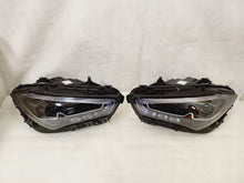 Laden Sie das Bild in den Galerie-Viewer, Frontscheinwerfer Mercedes-Benz Cla A1189061301 A1189061401 Ein Satz Headlight SCH6372237520vu