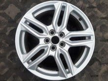 Laden Sie das Bild in den Galerie-Viewer, 1x Alufelge 18 Zoll 7.5" 5x108 55ET Glanz Silber EM2CE1A Ford Rim Wheel FEL7312922020gq